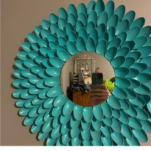 Spoon mirror regular piece of paper for sizing